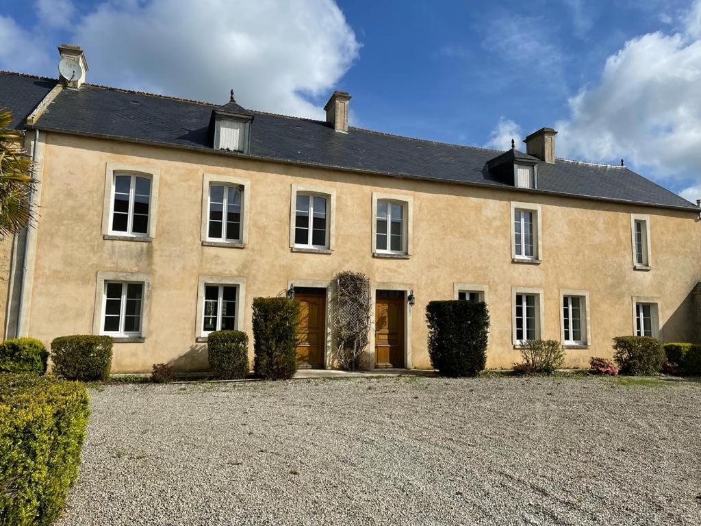 Le Clos Du Bas Courtil Guesthouse B&B Omaha Beach Osmanville Buitenkant foto