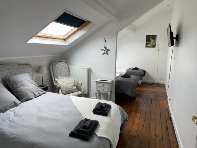 Le Clos Du Bas Courtil Guesthouse B&B Omaha Beach Osmanville Buitenkant foto
